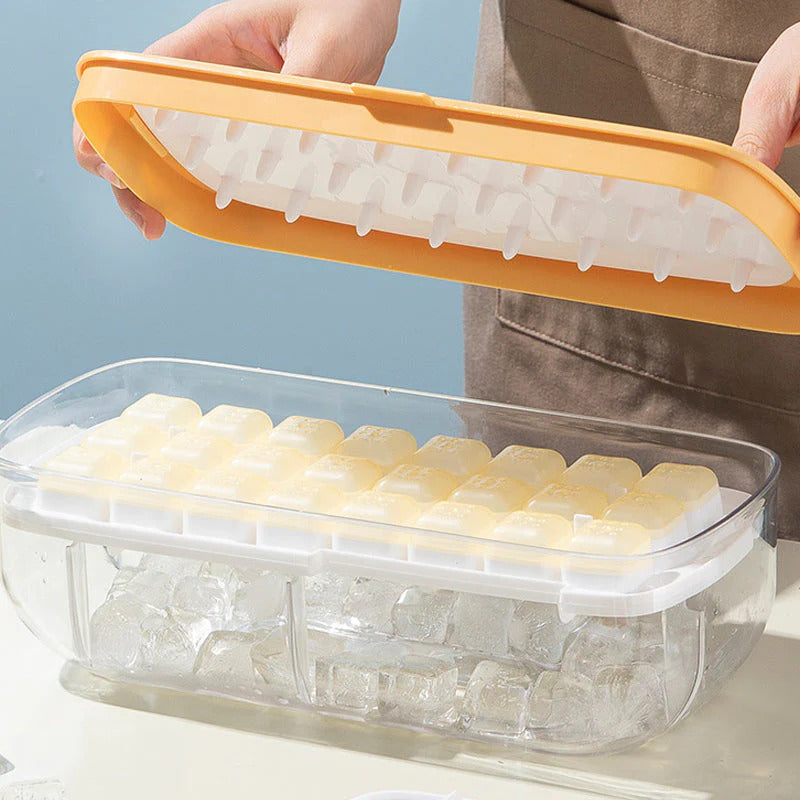 CoolCatcher – Practical Ice Cube Maker with Collector Box