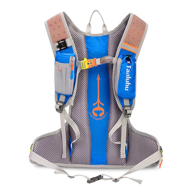 AquaPack - Stylish Waterproof Backpack with Water Reservoir