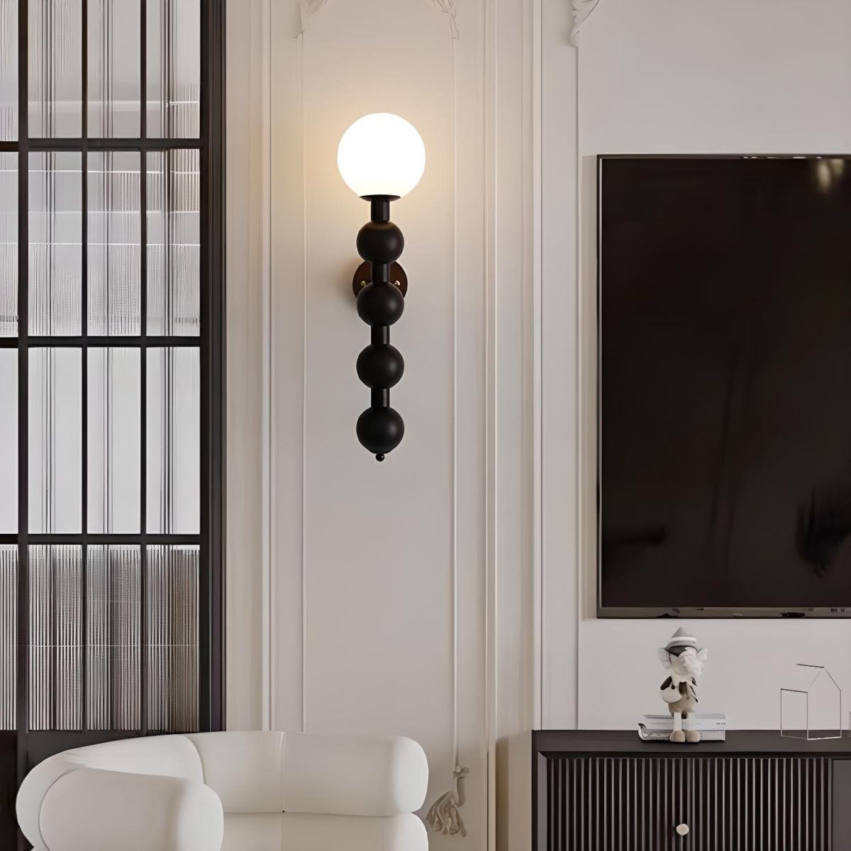 LumenSphere - Luxe Metallvägglampa med Bollar
