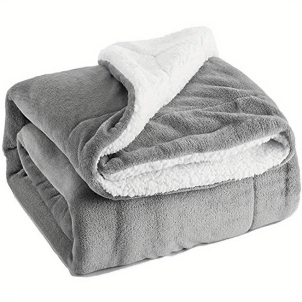 Chic Sherpa Fleece Blanket for Optimal Comfort