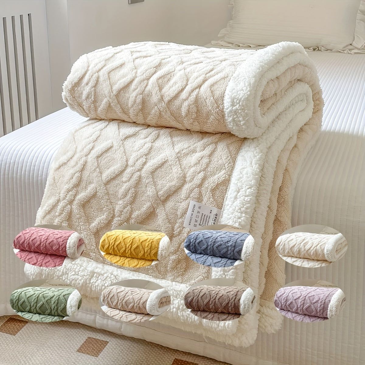 Stylish Reversible Fleece Blanket for Ultimate Comfort and Warmth
