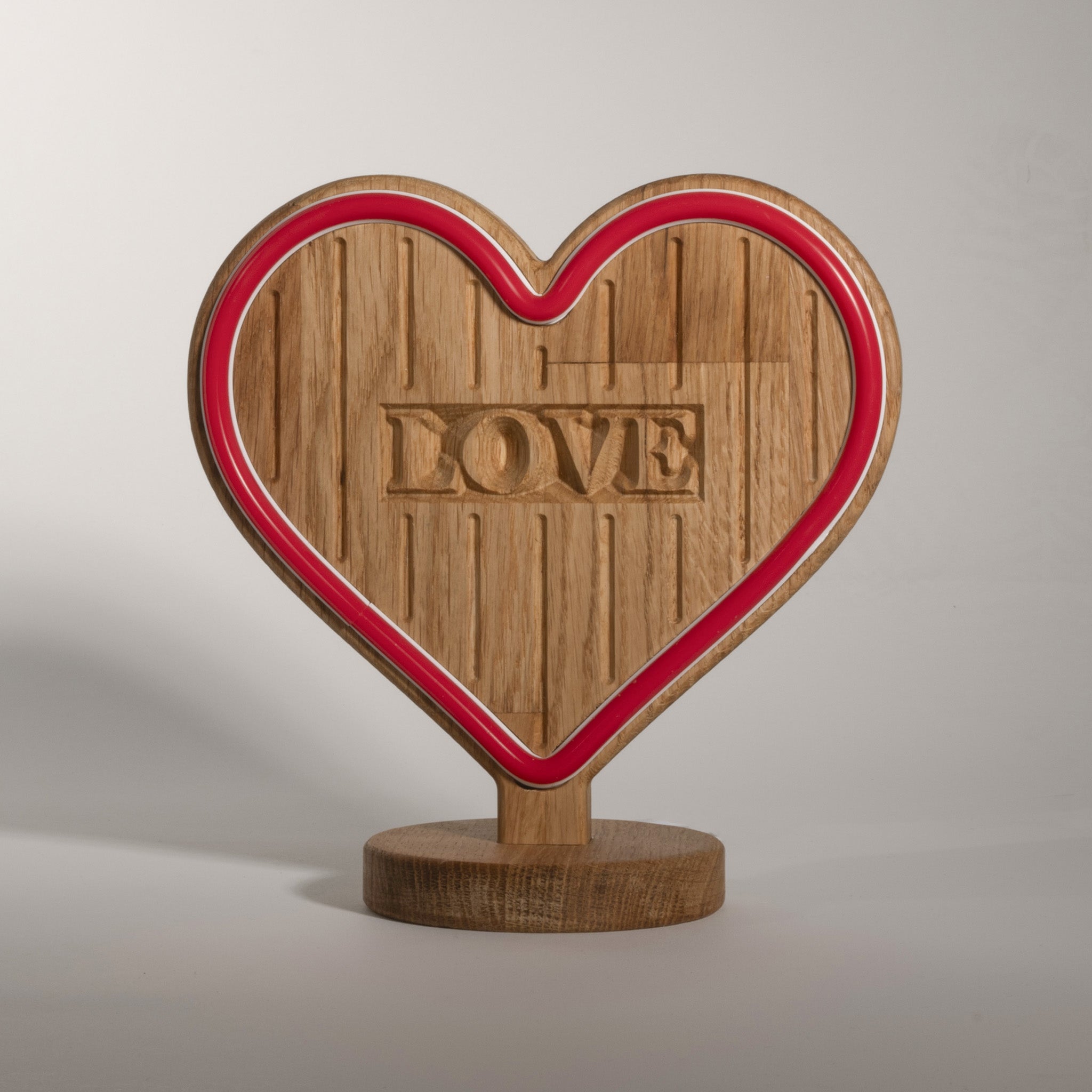 LoveGlow - Wooden Neon Heart with Remote Control