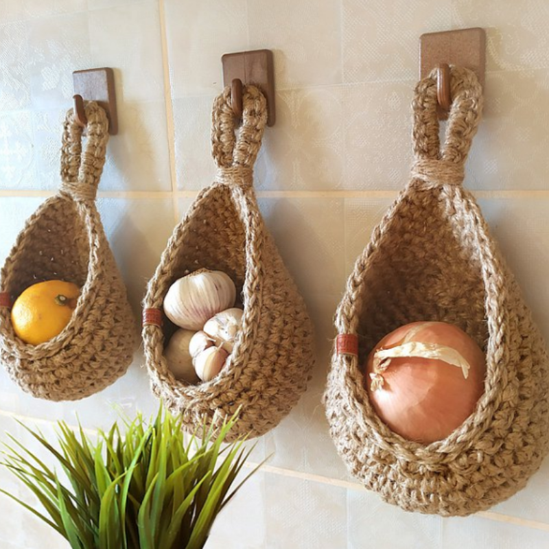 Stylish EcoWeave Hanging Basket - for Sustainable Storage of Vegetables and Fruit