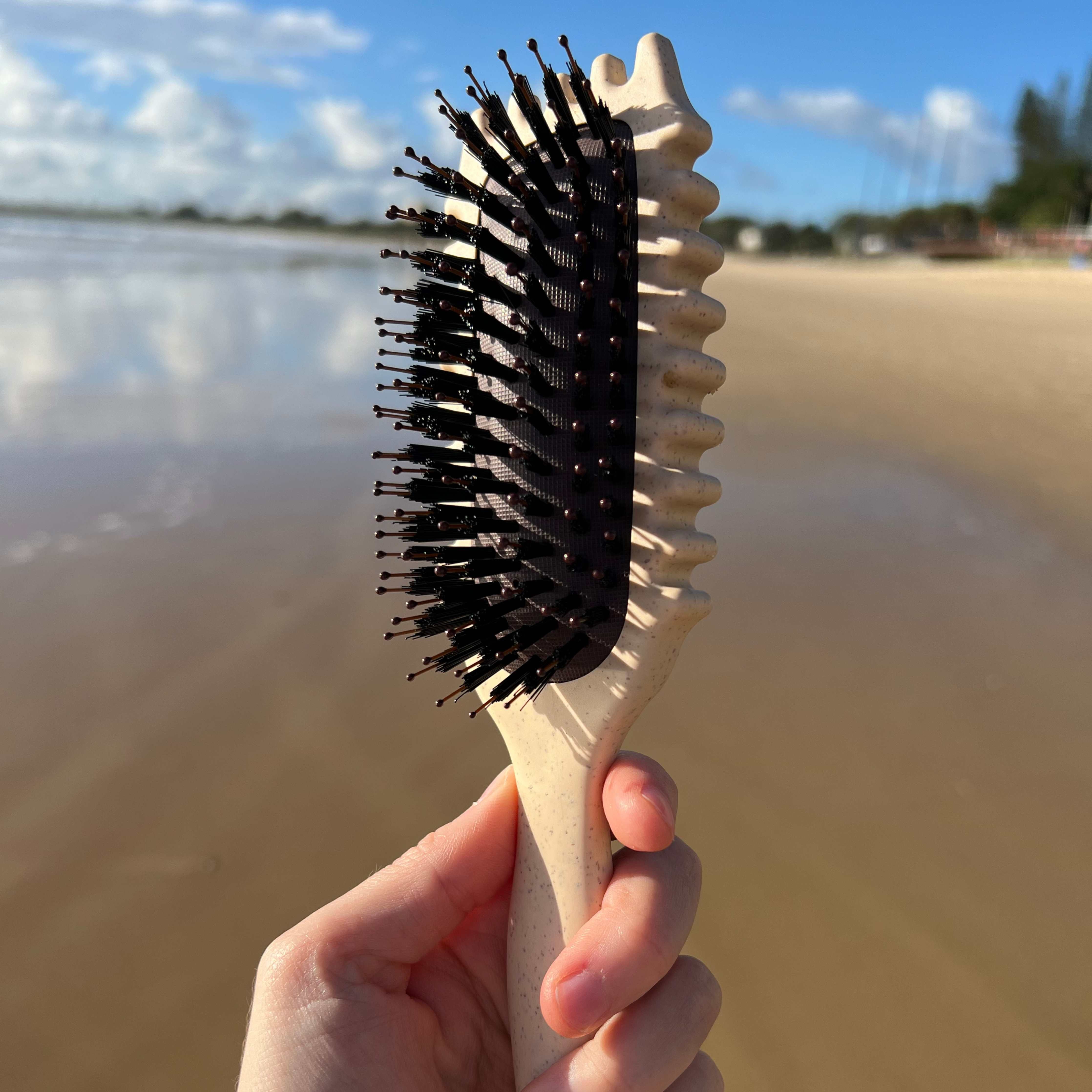 CurlMaster - Professional 3-in-1 hairbrush for styling