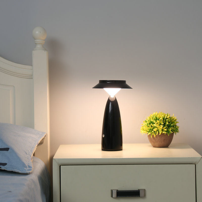 MushroomGlo – Lekfull Lampa med Industriell Charm