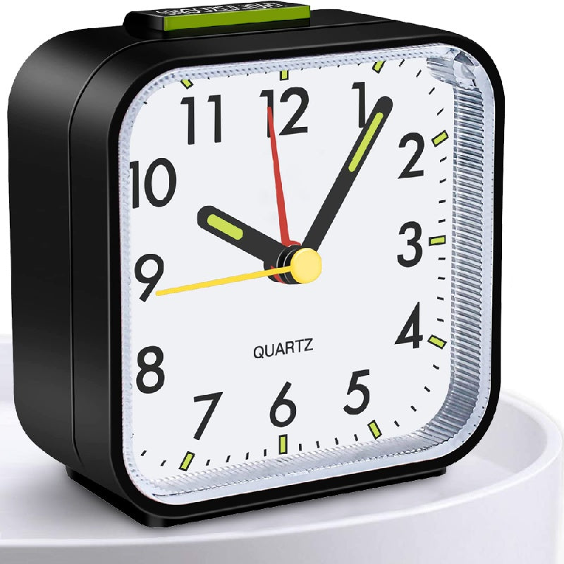 SilentGlow Clock – Minimalist Analog Alarm Clock with Snooze