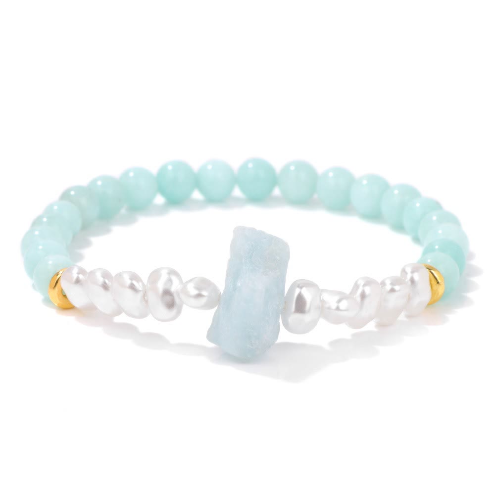 Eline's Captivating Natural Crystal Bracelet