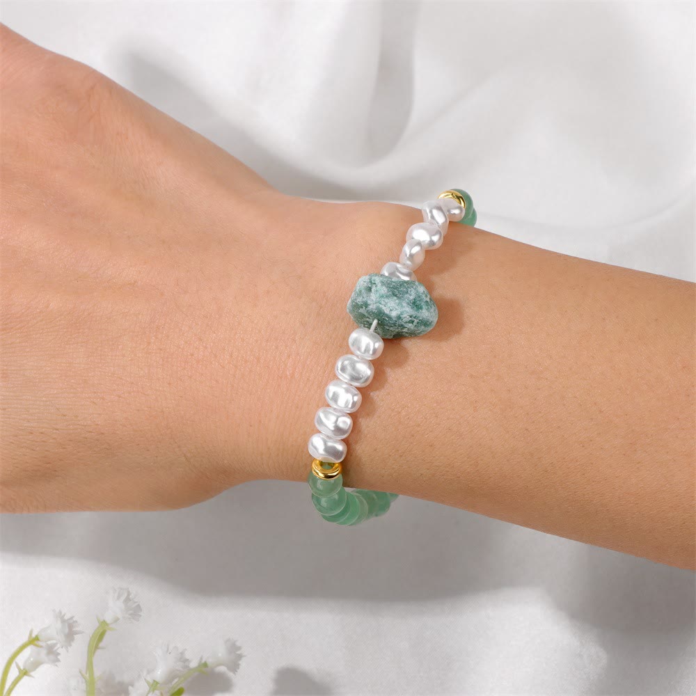 Eline's Captivating Natural Crystal Bracelet