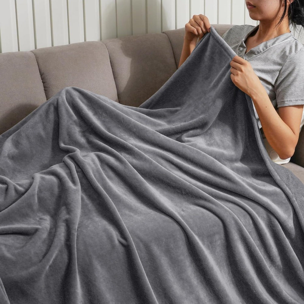 UltraSoft Fleece Blanket – Luxurious Reversible for All Seasons