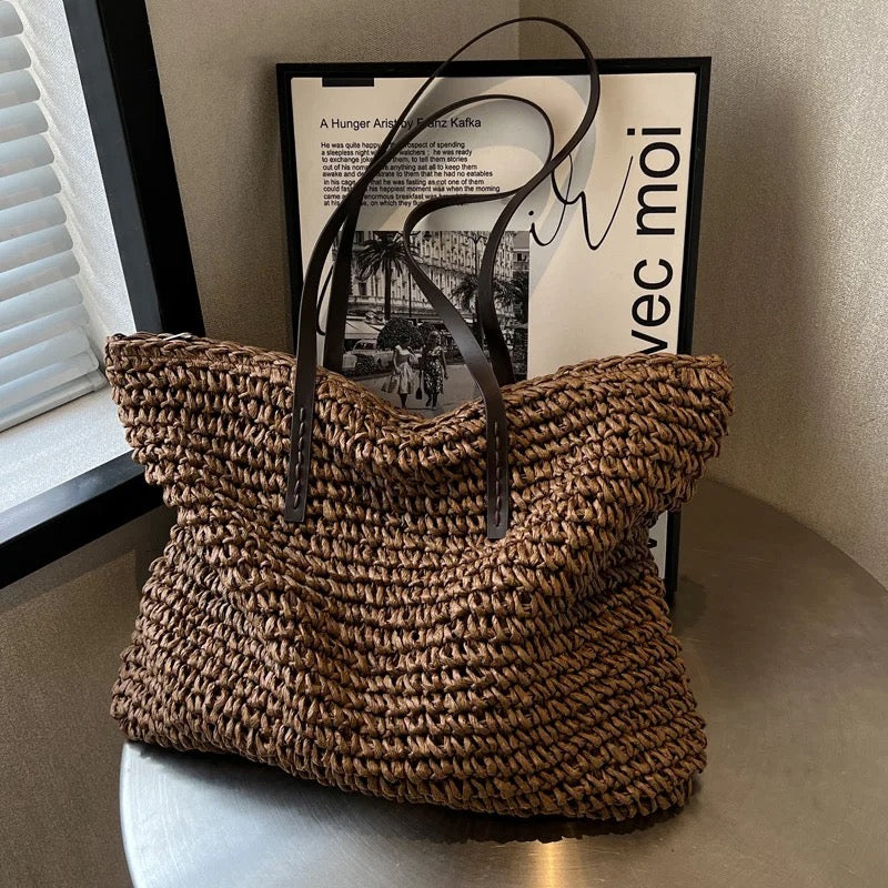Dionne – Elegant Leather Bag for Women