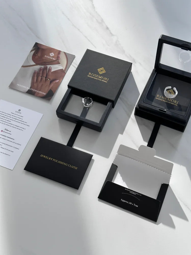 Mila - Adjustable Smile Face Ring