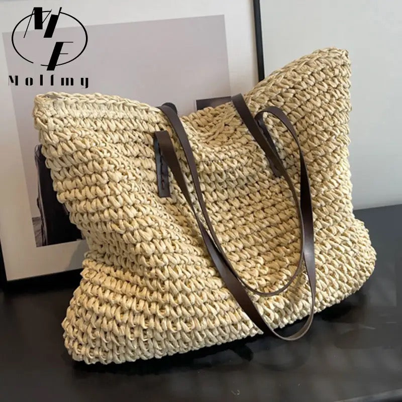 Dionne – Elegant Leather Bag for Women