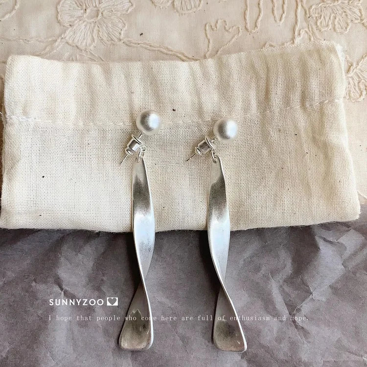 Sparkling Silver Golf Texture Earrings - Lina