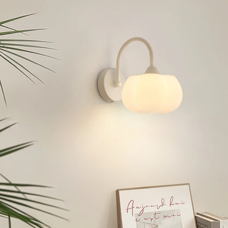 ModernLuxe - Elegant LED Wall Lamp with Pull Switch