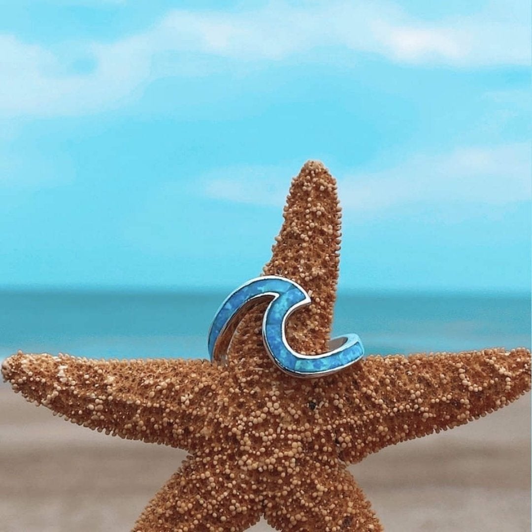 Elegant Ondina Silver Sea Wave Ring 