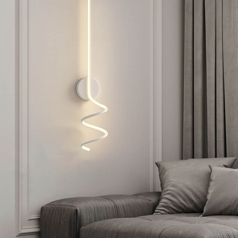 GlowWave - Stram LED Vägglampa med Bågdesign