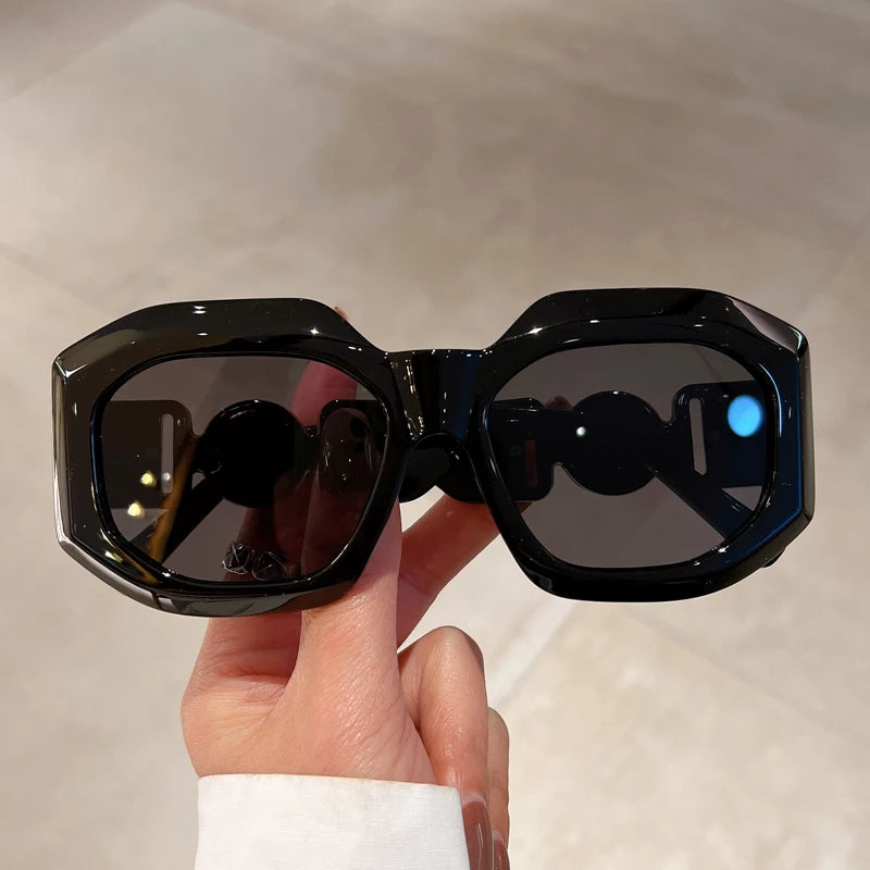 Julia Shades - Retro Square Sunglasses