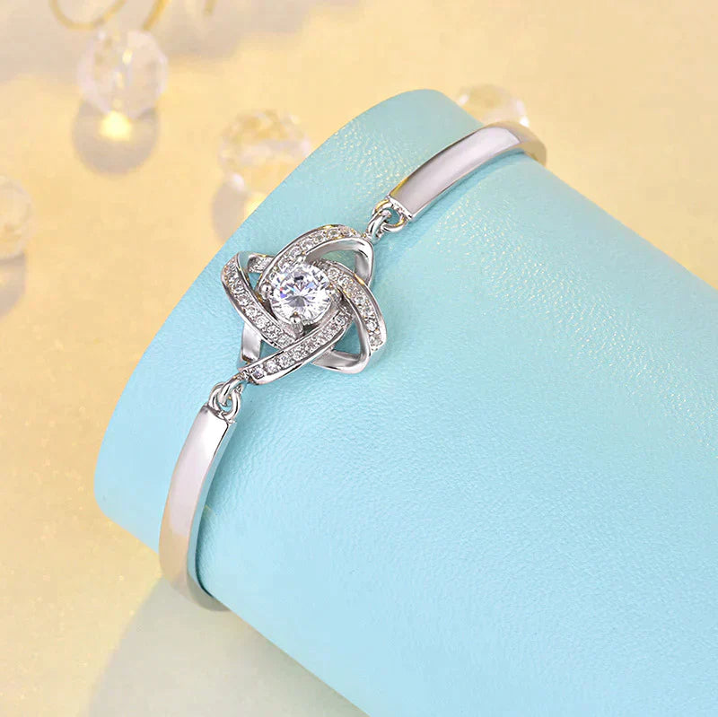 Stylish Love Knot Bracelet | Perfect for Daily Wear!