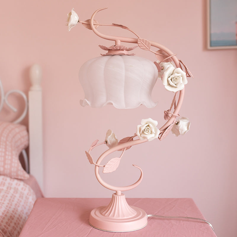 BellaStylish Rose Lamp - Elegant Rose Lamp for an Atmospheric Interior