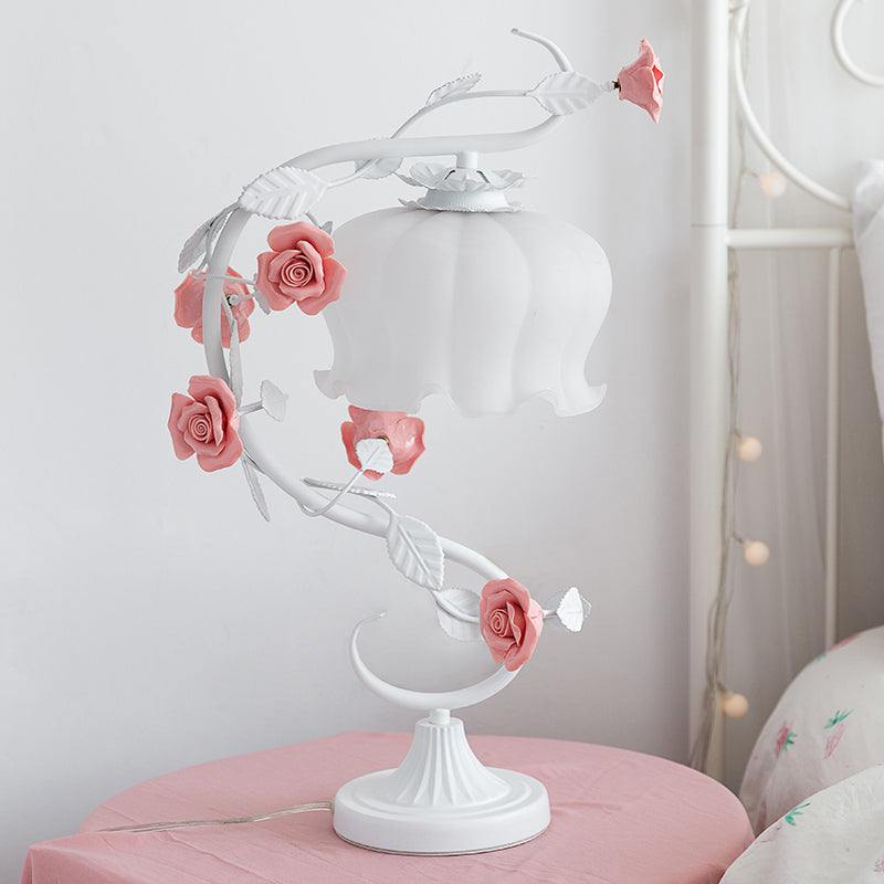 BellaStylish Rose Lamp - Elegant Rose Lamp for an Atmospheric Interior