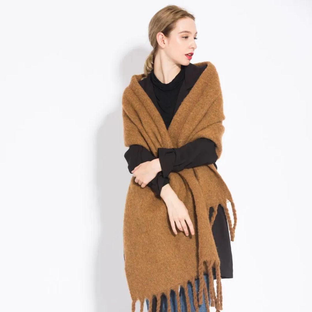 CashmereLuxe Scarf – Elegant and Super Soft