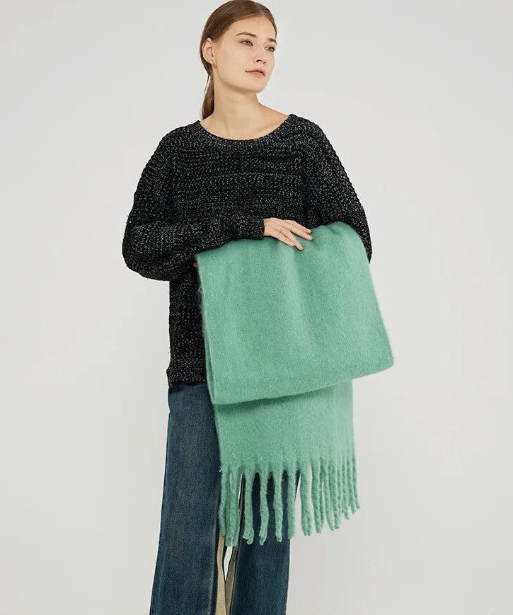 CashmereLuxe Scarf – Elegant and Super Soft
