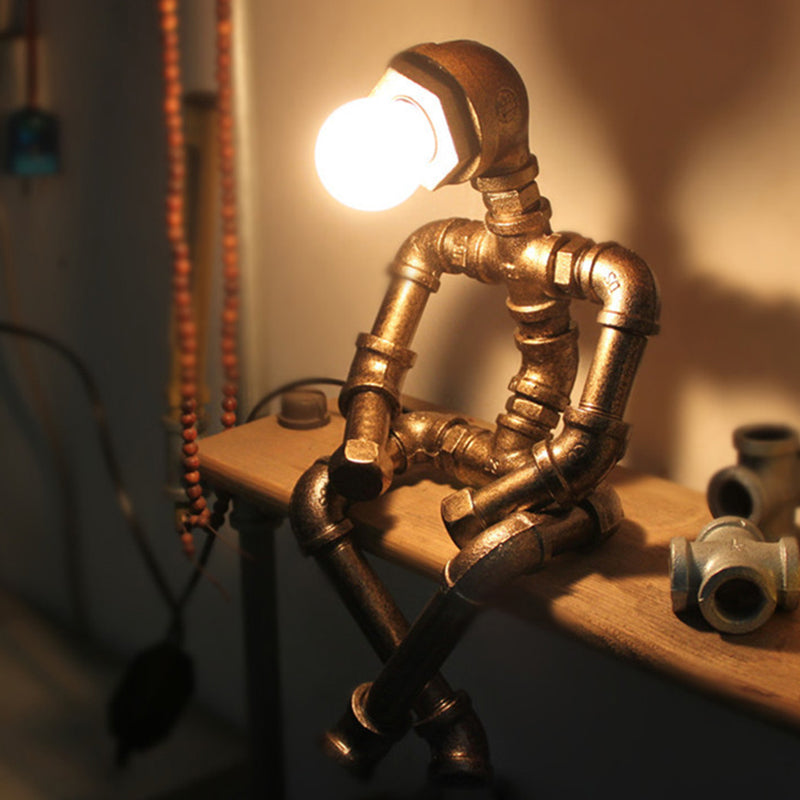 RoboShine Robot Lamp – Playful Iron Lighting for the Home