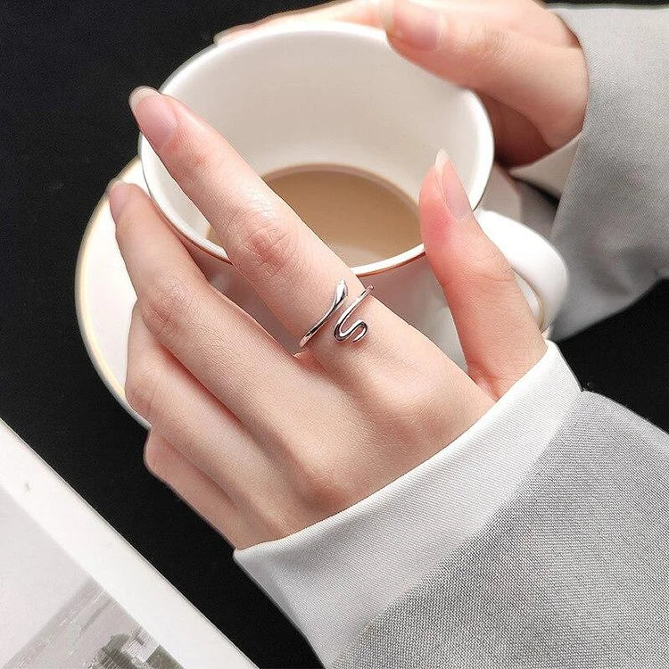 Amira Adjustable Snake Ring - Perfect Customization for Your Style!