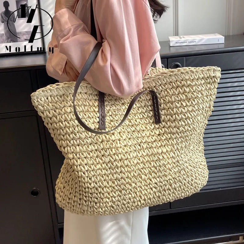 Dionne – Elegant Leather Bag for Women