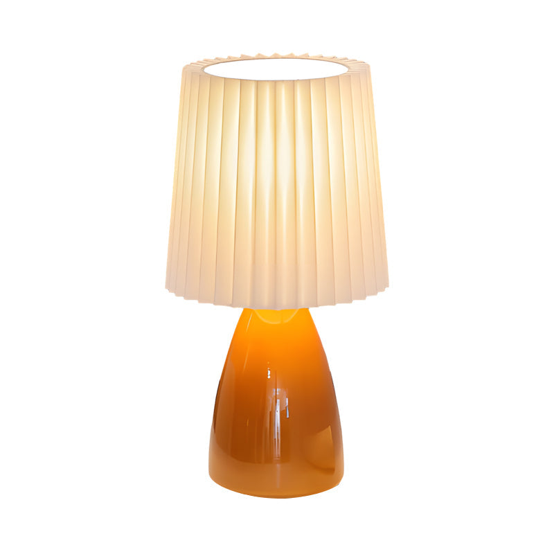 ChicGlow – Dimmable Table Lamp with USB Charger