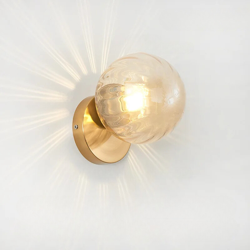 GleamGold - Lyxig Guldig Vägglampa med Glas