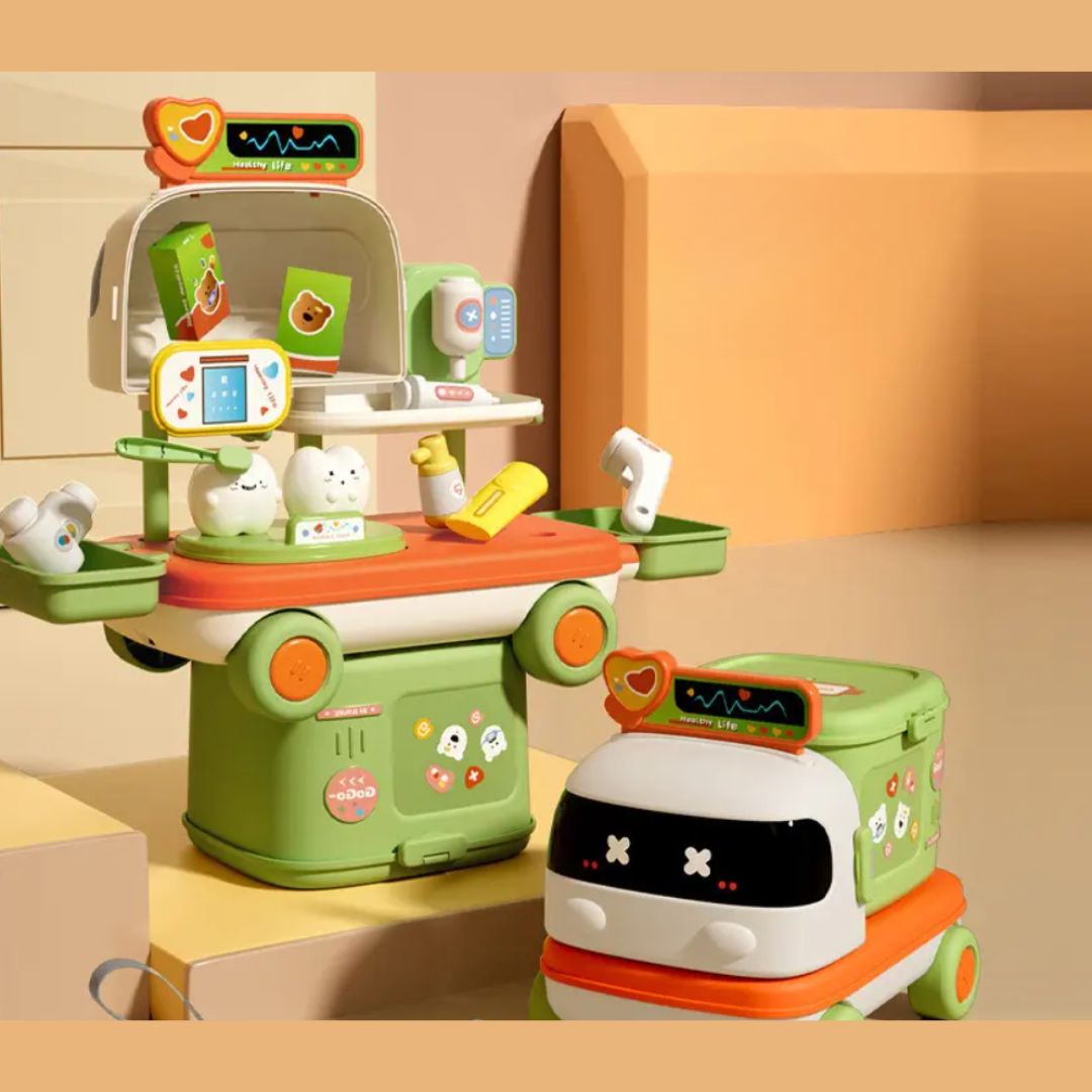 AdventureTruck - 2-in-1 Play Truck and Play Station