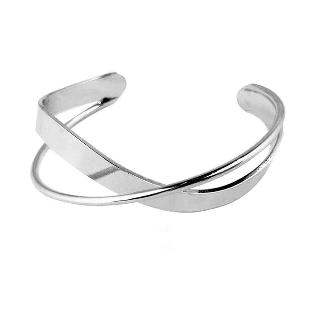 Elegant European bracelet | Available in stunning silver and luxurious gold!