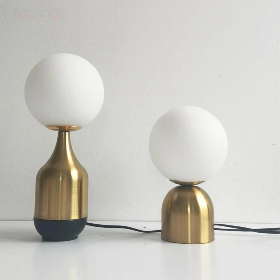 Nordisk Elegantie Lampa - Glaskula Lampa för Stämningsfull Belysning