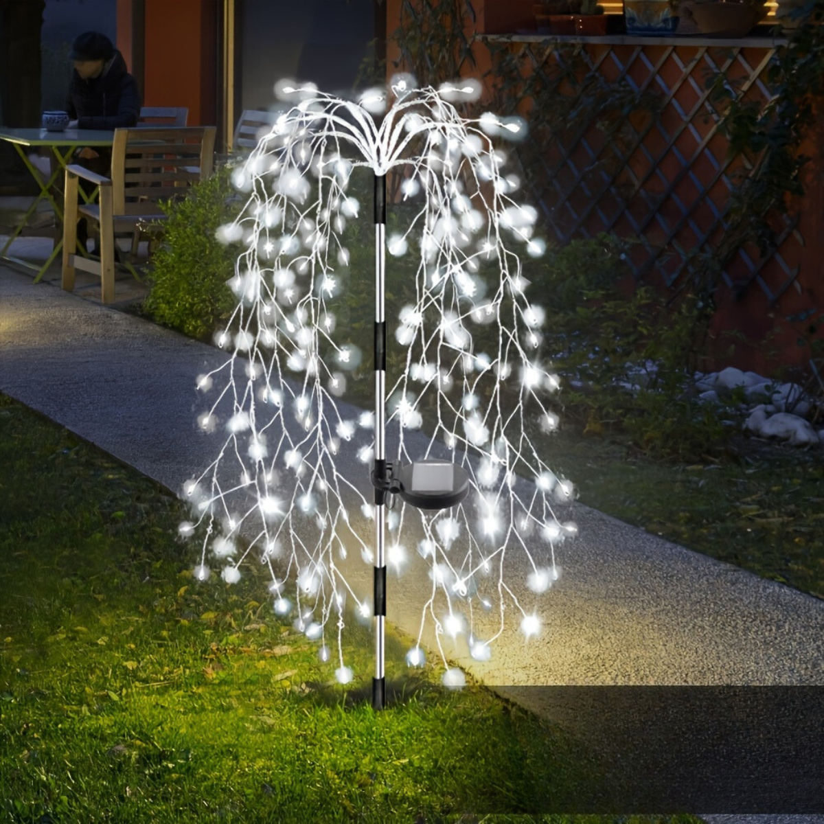 SolarGlimmer - Solcellsdriven Trädgårdslampa med 8 Belysningslägen