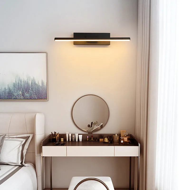 LuxeGlow Wall Lamp - Elegant Wall Lamp with Flexible Lighting for Modern Interiors