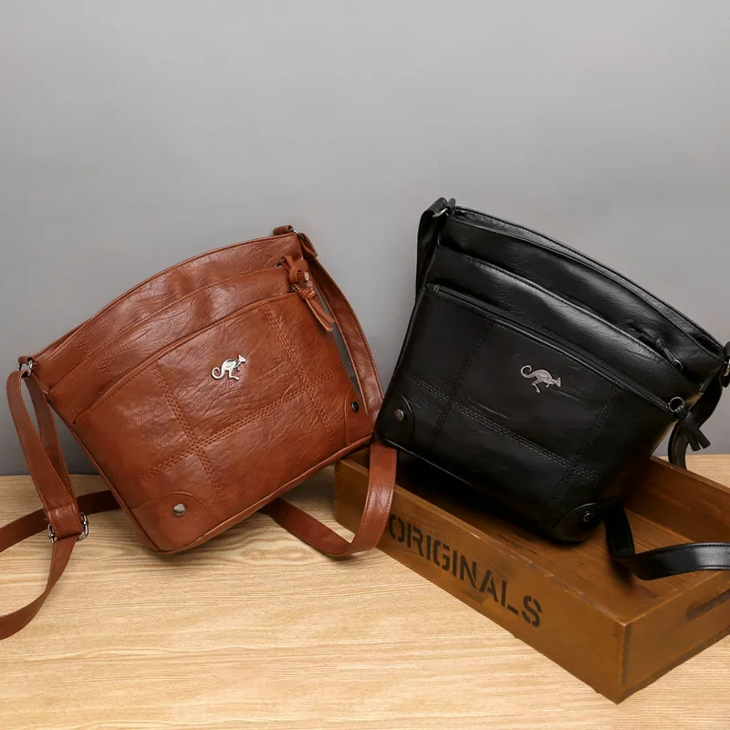 LuxuryCarry - Elegant Leather Shoulder Bag with Spacious Design