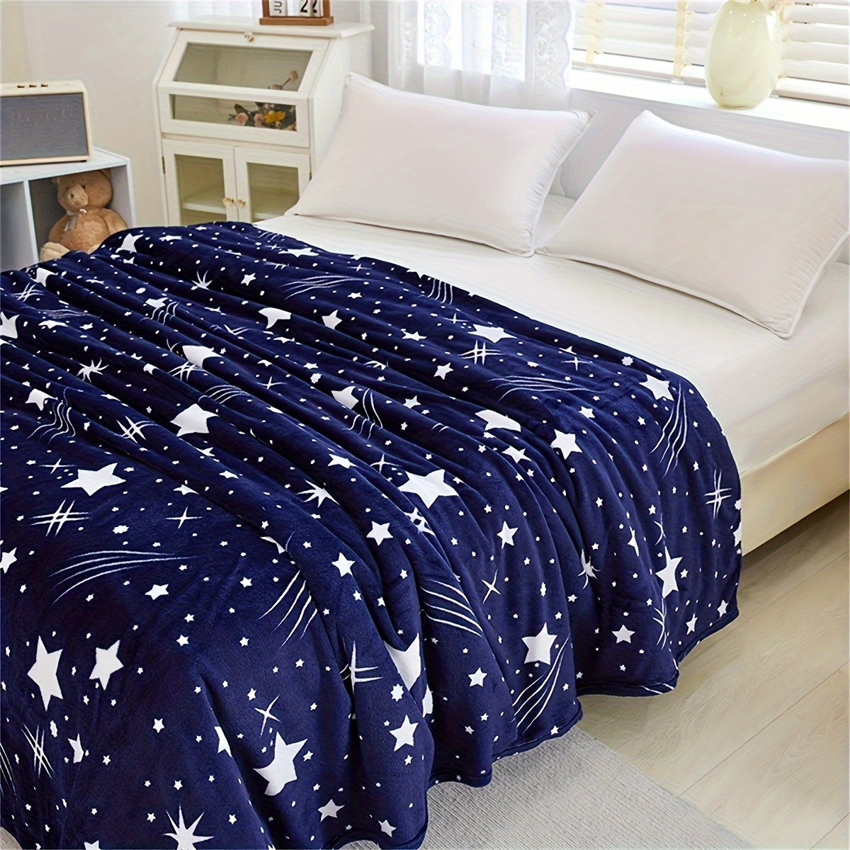 MeteorFleece – Soft Fleece Blanket with Meteor Pattern