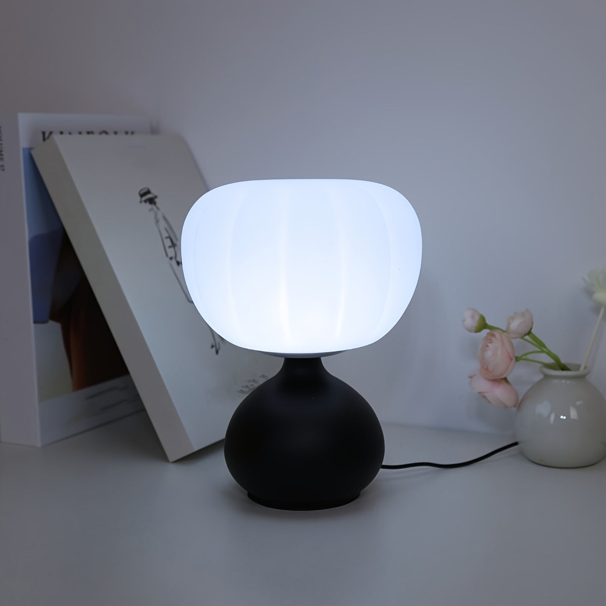 PumpkinGlow Lampa – 3-Färgs LED Bordslampa