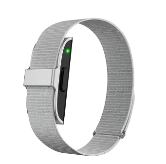 HealthTrack - IP68 Water Resistant Fitness Pedometer