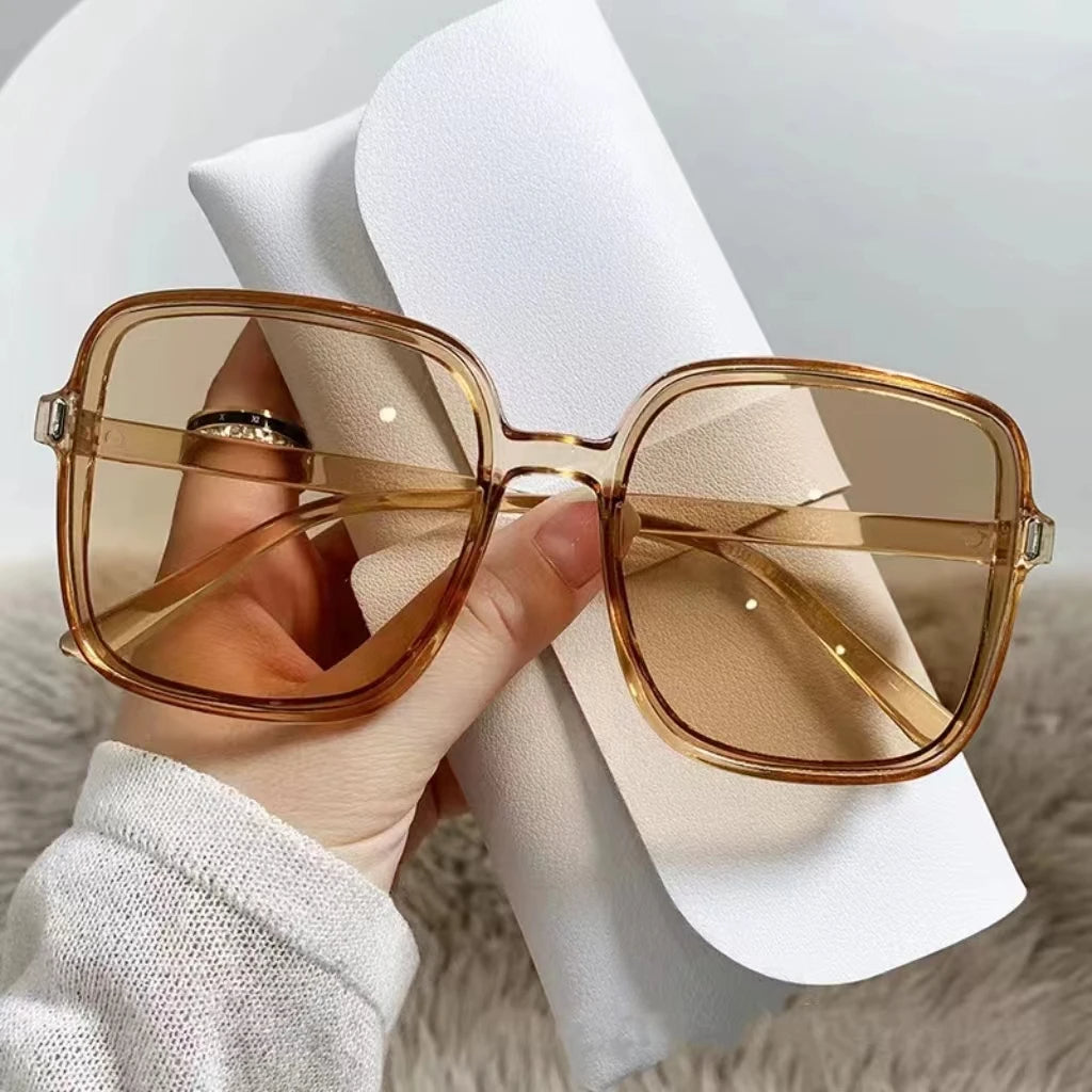 Sheena Shades – Elegant Oversized Sunglasses