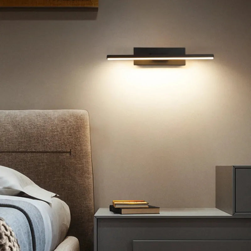 LuxeGlow Wall Lamp - Elegant Wall Lamp with Flexible Lighting for Modern Interiors