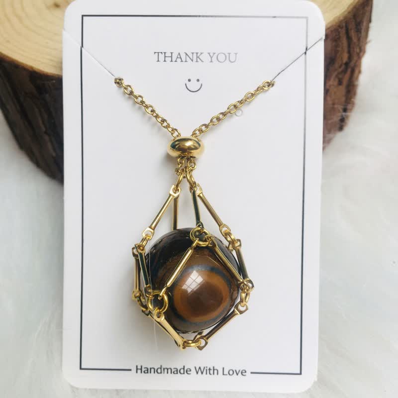 Elegant natural crystal necklace - Iris edition