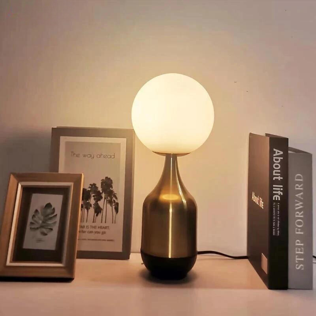 Nordisk Elegantie Lampa - Glaskula Lampa för Stämningsfull Belysning