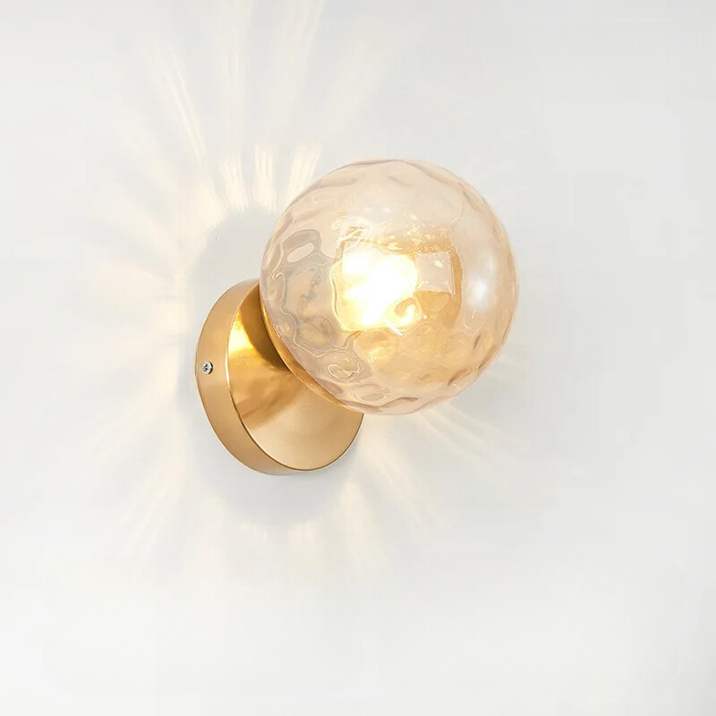 GleamGold - Lyxig Guldig Vägglampa med Glas