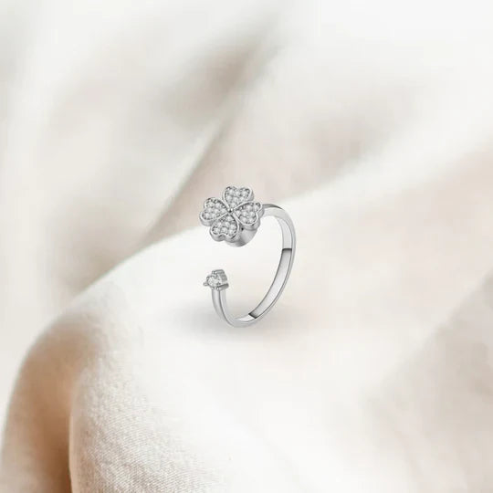 CalmRing Nua - Stylish Ring for Stress and Anxiety