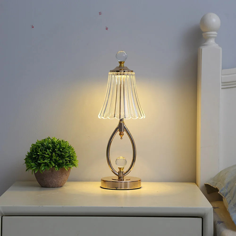 Vintage Crystal Table Lamp - Elegant Vintage Crystal Table Lamp for Captivating Atmosphere
