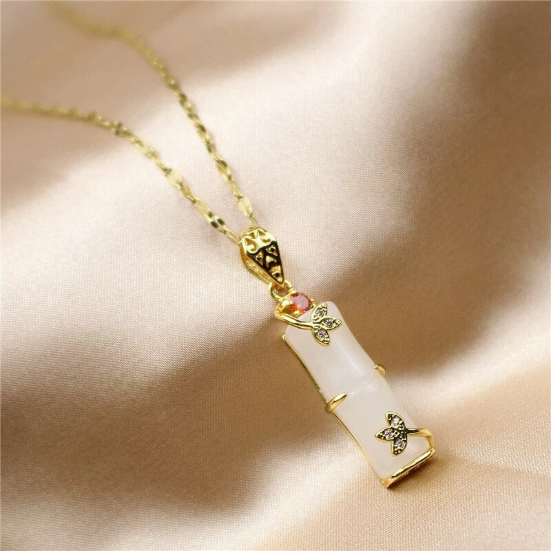 Spiritual Jade Amulet Pendant | A Captivating Piece of Jewelry with Meaning
