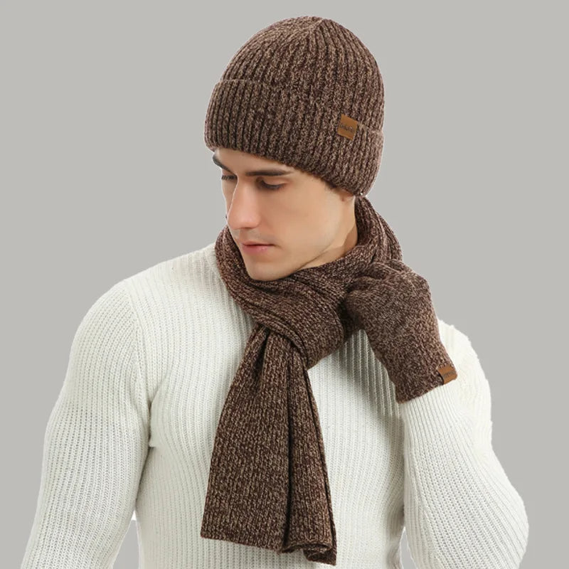 ArcticStyle – Trendy Winter Set with Hat and Mittens