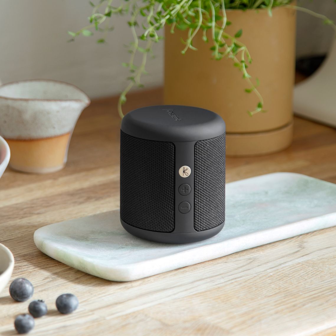 SoundWave – Portable Bluetooth Speaker with Powerful Sound